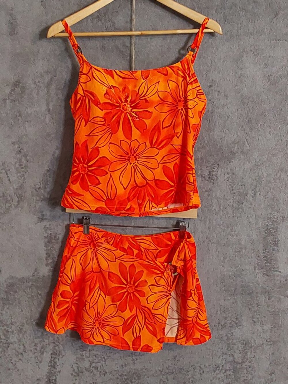 Ocean Dream Women's Tankini Swim Set Size 14 Orange Floral Skort 2 Piece Swimsui